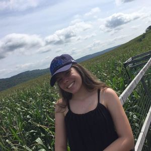 Meet your Posher, Gabriella